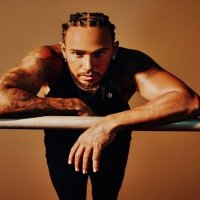 Lewis Hamilton Lululemon'un marka elçisi oldu